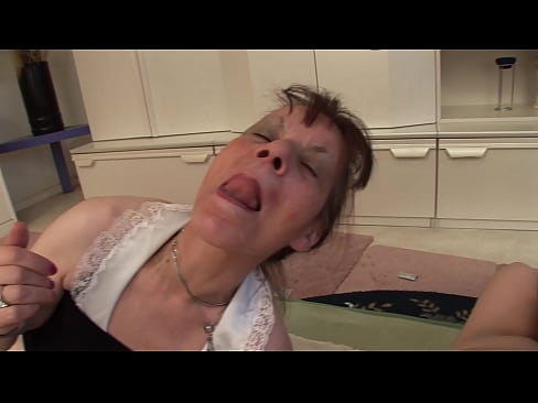 ❤️ Dvije bake i jedan djed imaju trojku Jebeni video na hr.porn-impact.ru ❌️❤